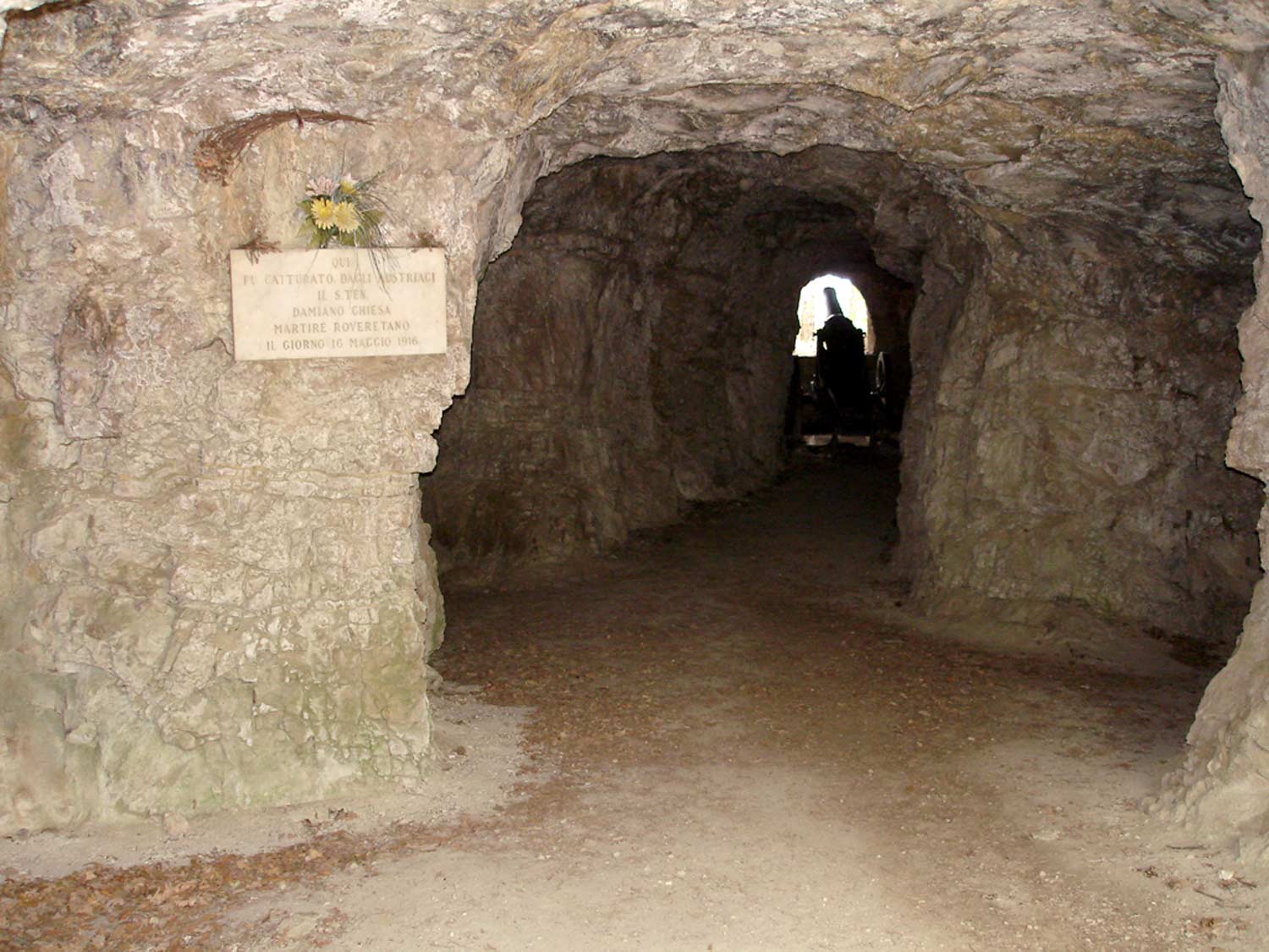Caverna Damiano Chiesa