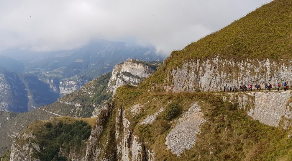 Trekking con gli asini - Parco del Baldo